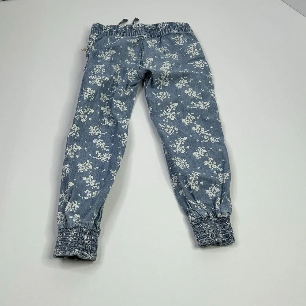 Old Navy Chambray Jogger Pants Toddler  Girls 5T Blue + White Floral Print